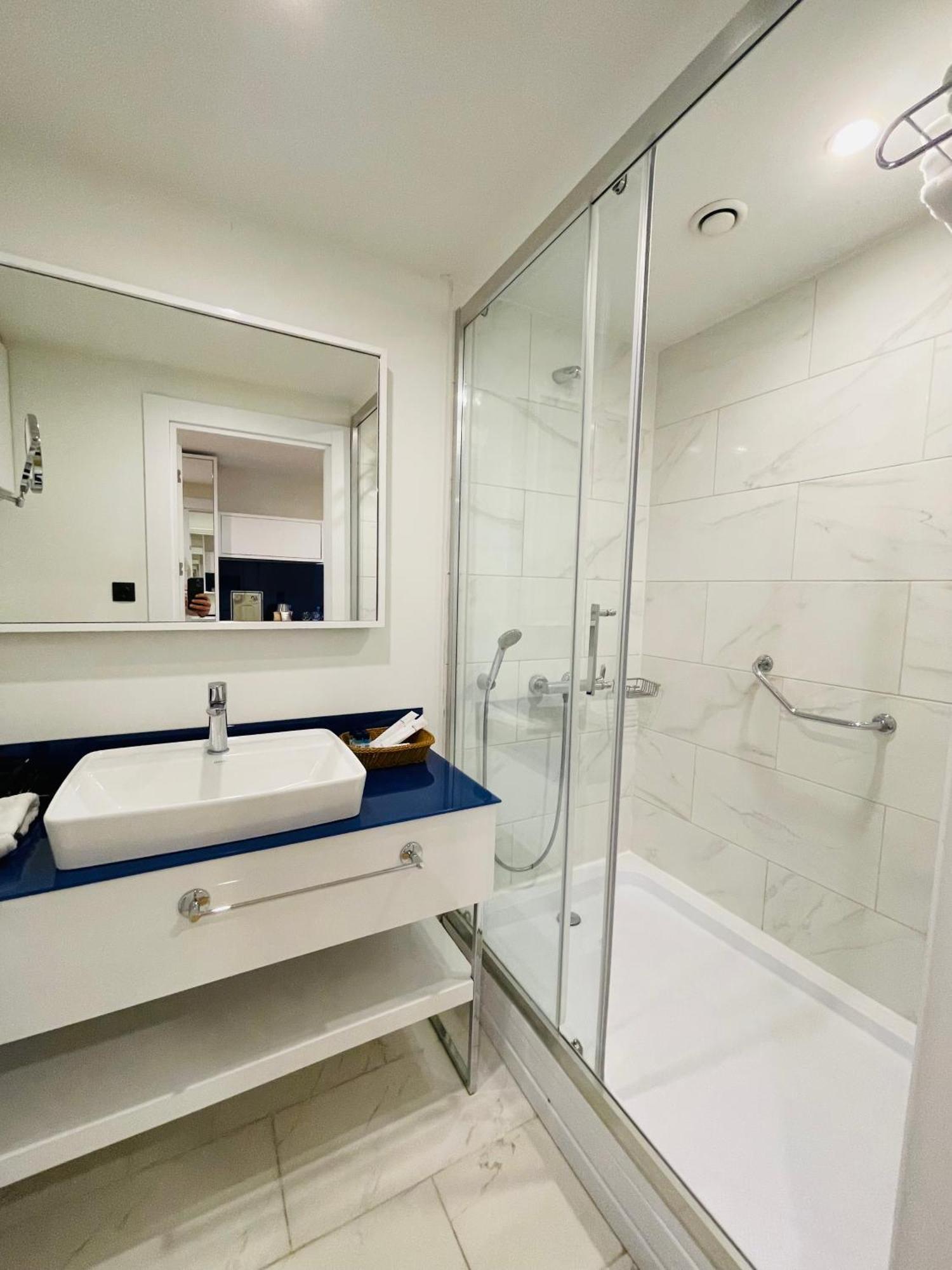 Отель Batumi Floor40 Экстерьер фото