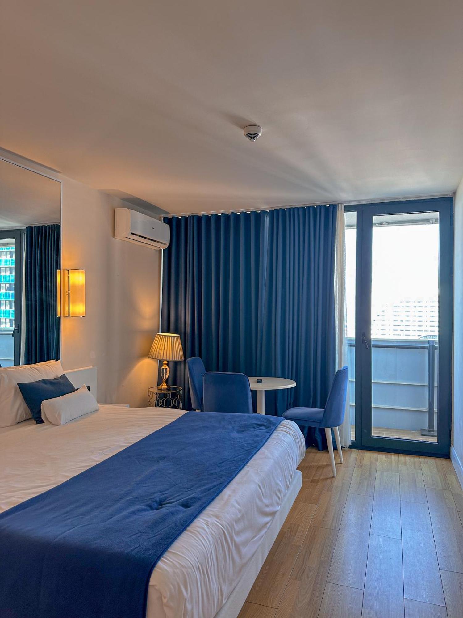 Отель Batumi Floor40 Экстерьер фото